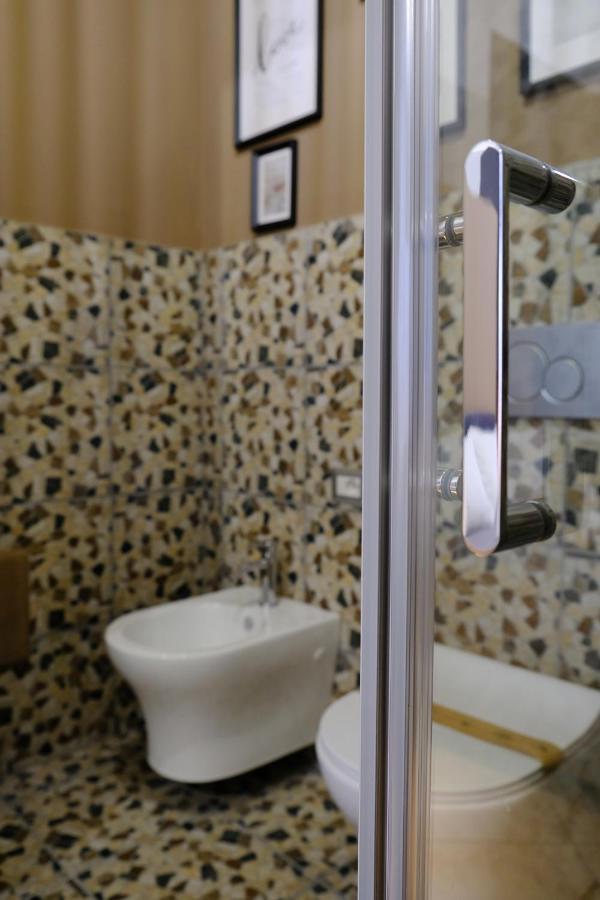 Matteotti Rooms มาเตรา ภายนอก รูปภาพ
