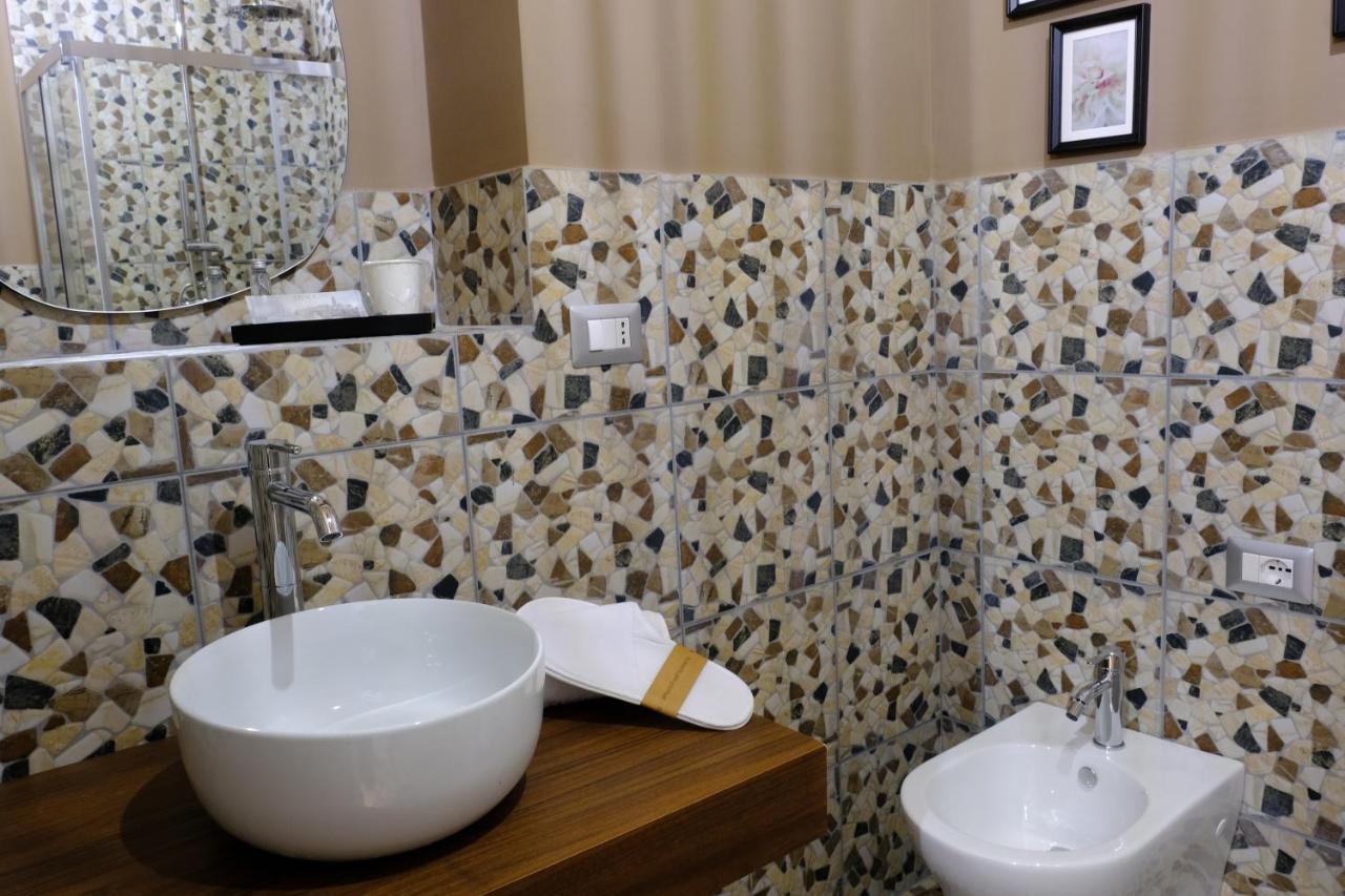Matteotti Rooms มาเตรา ภายนอก รูปภาพ