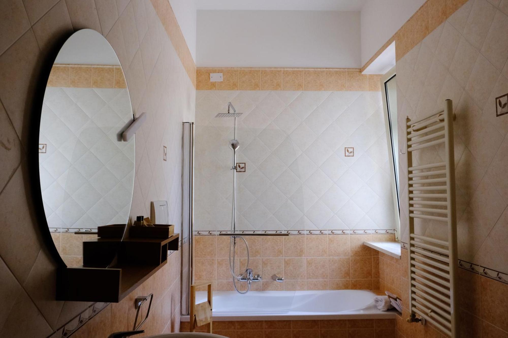Matteotti Rooms มาเตรา ภายนอก รูปภาพ