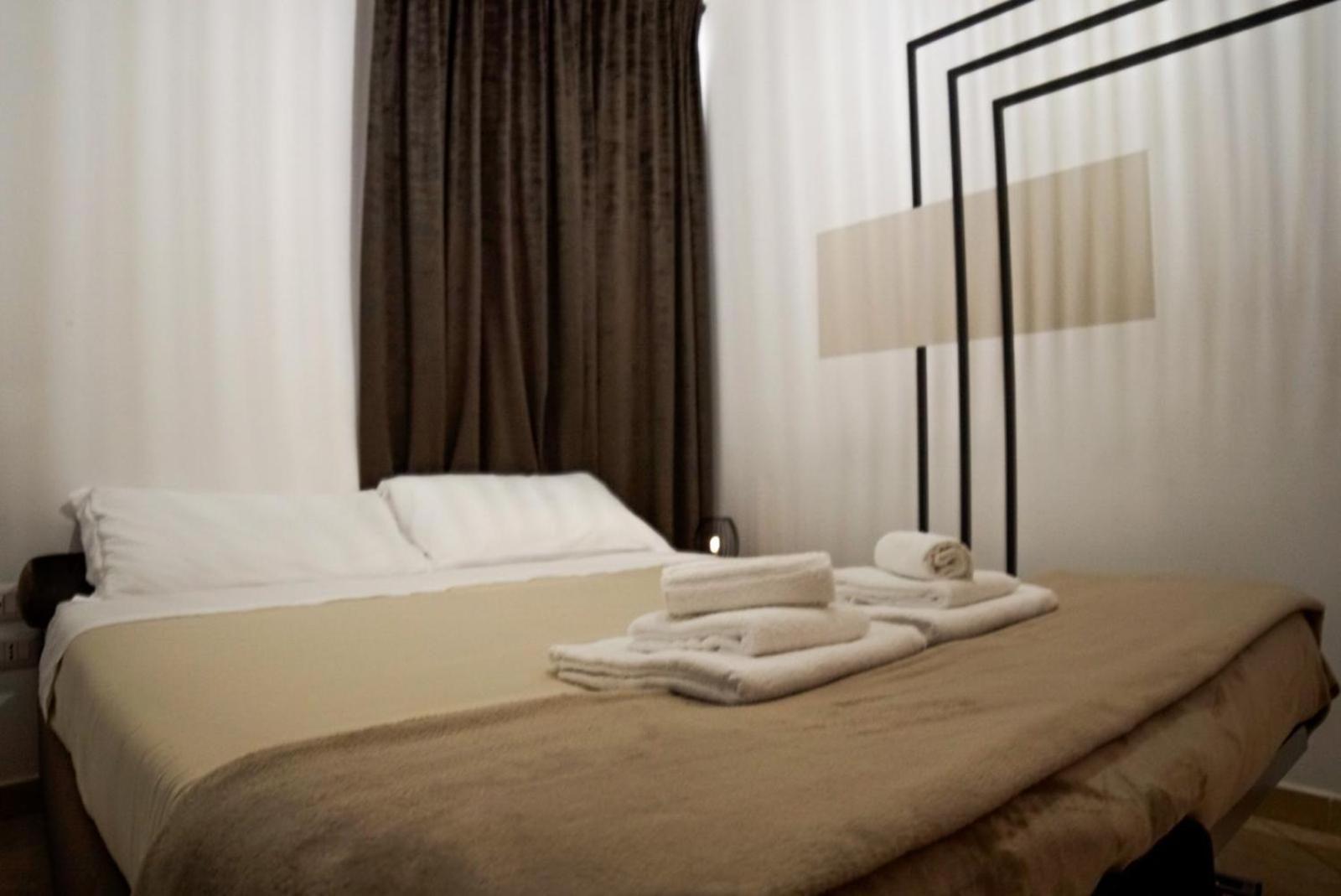 Matteotti Rooms มาเตรา ภายนอก รูปภาพ
